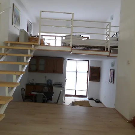 아파트 River 모스타르