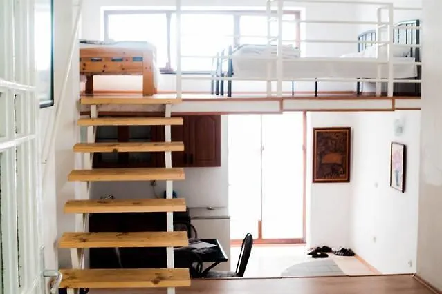 River Lejlighed Mostar